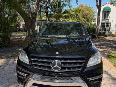 Used 2015 Mercedes-Benz ML 400 4MATIC image 4