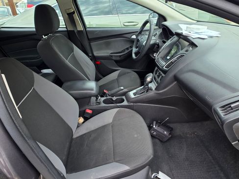 Used 2014 Ford Focus SE image 6