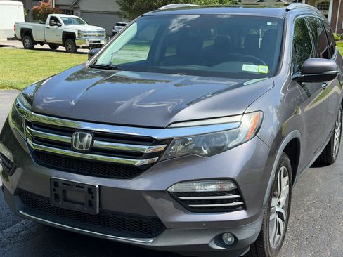 Used 2017 Honda Pilot Elite image 5