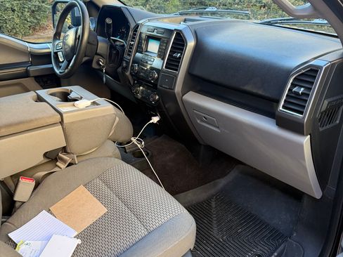 Used 2016 Ford F150 XLT w/ XTR Package image 10