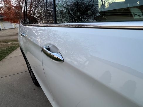 Used 2019 Honda Pilot Touring image 14