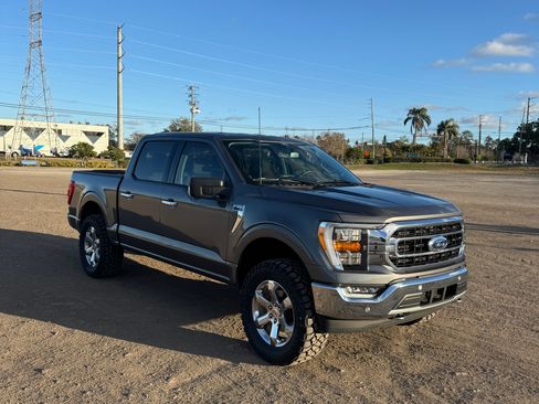 Used 2021 Ford F150 XLT w/ Equipment Group 302A High image 9