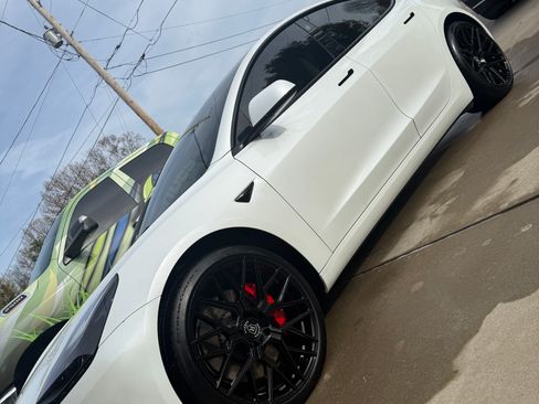 Used 2023 Tesla Model 3 Performance image 8