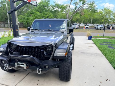 Used 2019 Jeep Wrangler Unlimited Sport S image 8
