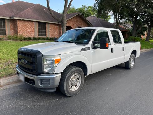 Used 2015 Ford F250 XL w/ Power Equipment Group image 6