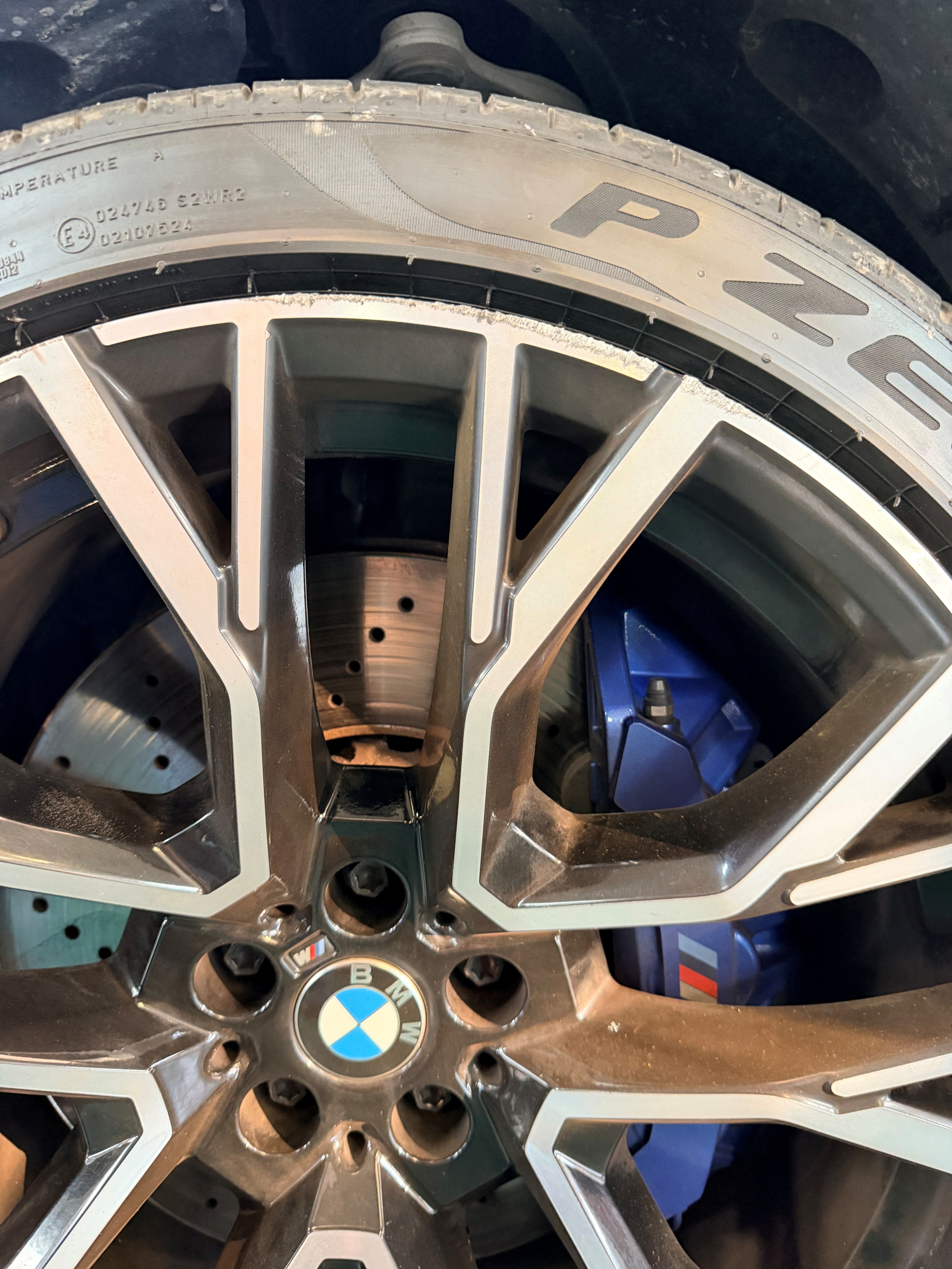 Used 2021 BMW X5 M w/ Competition Package AWD/4WD image 17