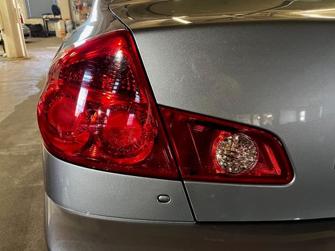 Used 2006 INFINITI G35 Sedan w/ (P03) Premium Pkg C RWD image 14