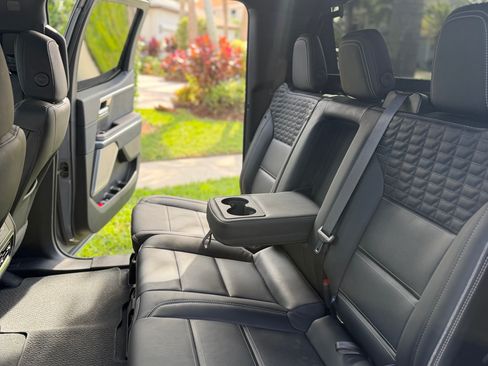 Used 2024 GMC Sierra EV Denali image 21