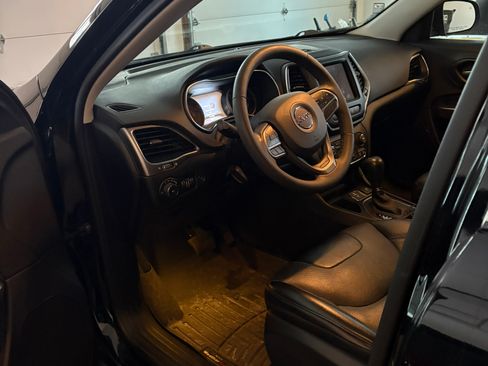 Used 2022 Jeep Cherokee Latitude Lux image 5