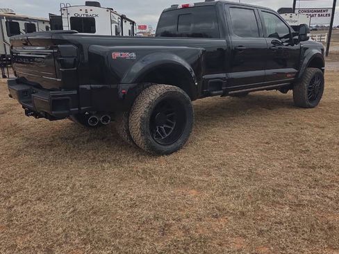 Used 2026 Ford F450 Platinum w/ FX4 Off-Road Package image 6