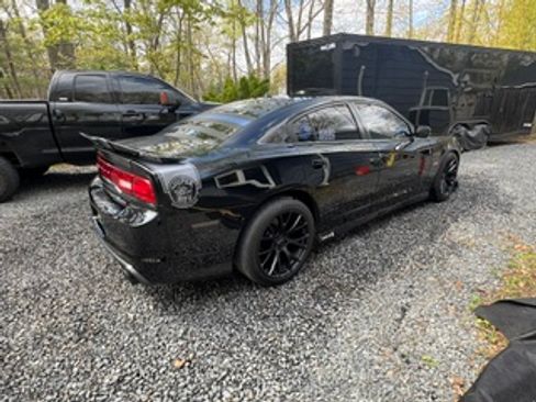 Used 2013 Dodge Charger SRT8 Super Bee w/ Convenience Group II RWD image 9