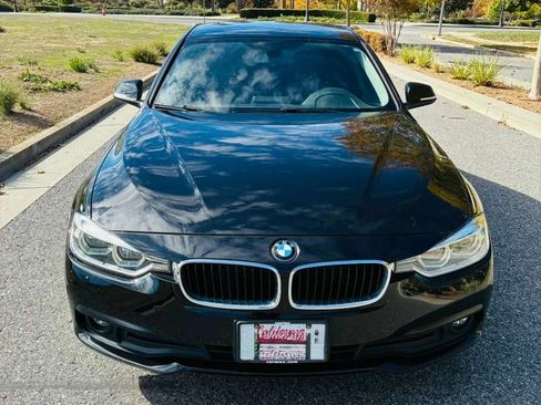 Used 2018 BMW 320i 320i Sedan 4D image 1
