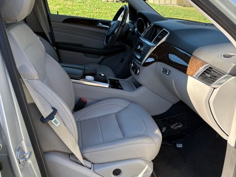 Used 2012 Mercedes-Benz ML 350 4MATIC image 11