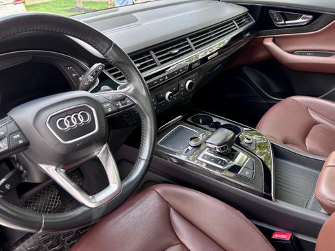 Used 2018 Audi Q7 3.0T Premium Plus w/ Premium Plus Package AWD/4WD image 8