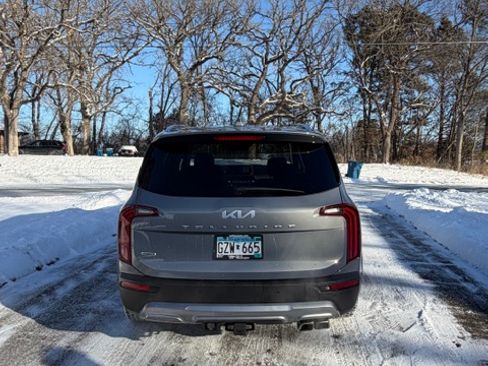 Used 2022 Kia Telluride SX w/ SX Prestige Package image 6