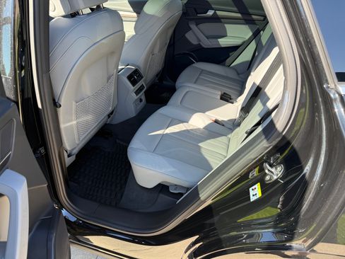 Used 2022 Audi Q5 2.0T Premium Plus AWD/4WD image 9