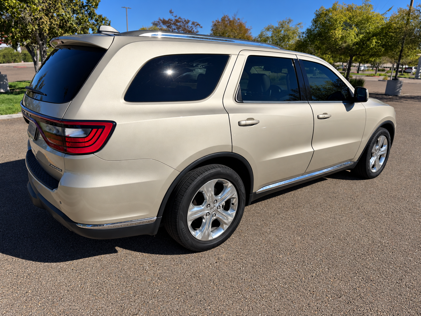 Used 2014 Dodge Durango Limited w/ Premium Group RWD image 4