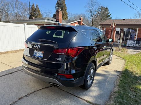 Used 2017 Hyundai Santa Fe Sport image 9