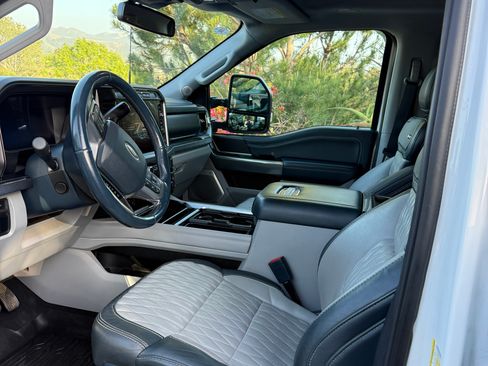 Used 2023 Ford F450 Limited w/ FX4 Off-Road Package AWD/4WD image 15