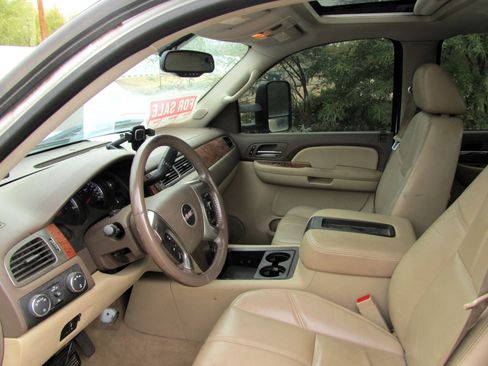 Used 2007 GMC Sierra 3500 SLT w/ Convenience Package image 15