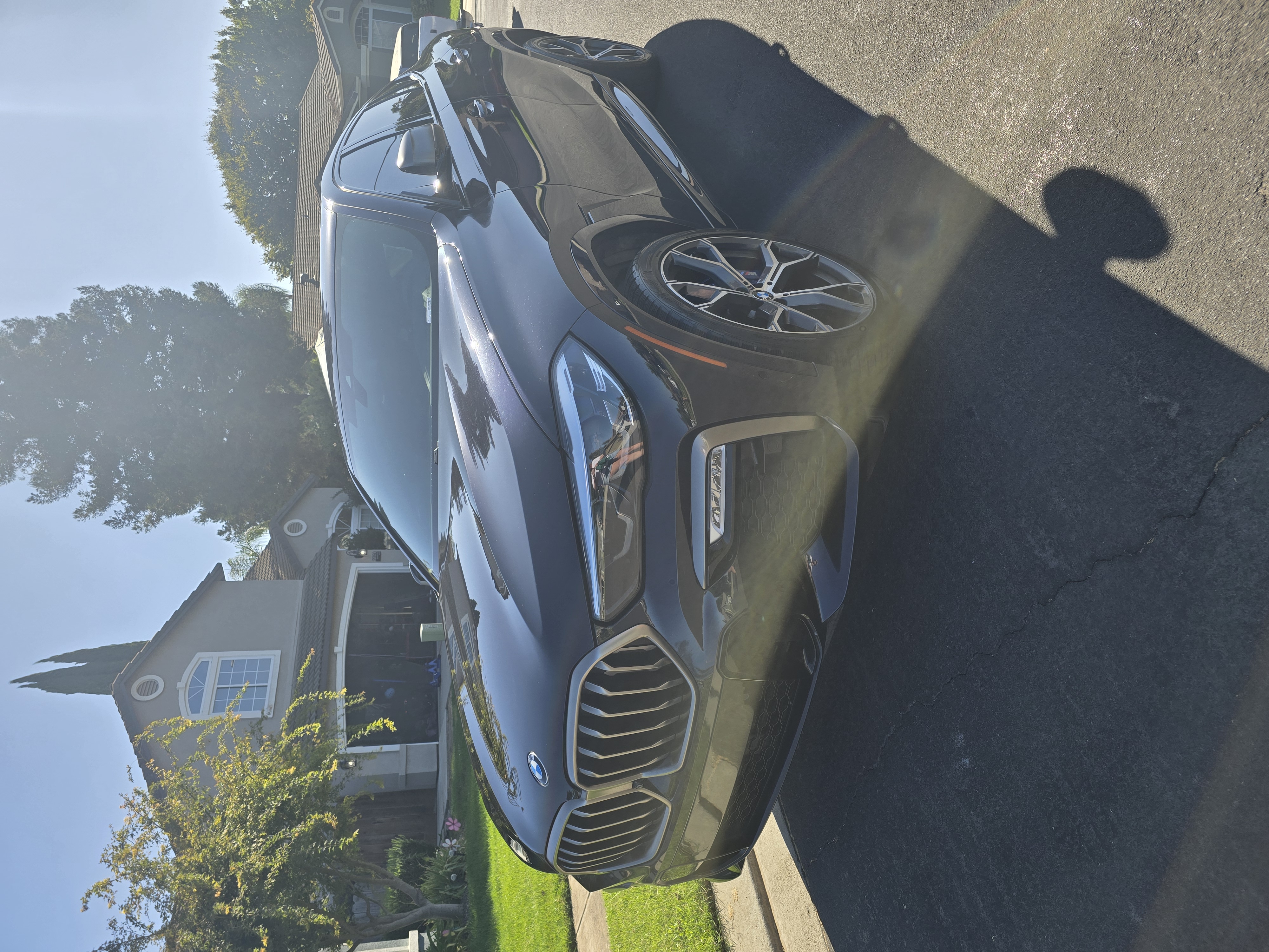 Used 2021 BMW X6 M50i w/ Premium Package AWD/4WD image 2