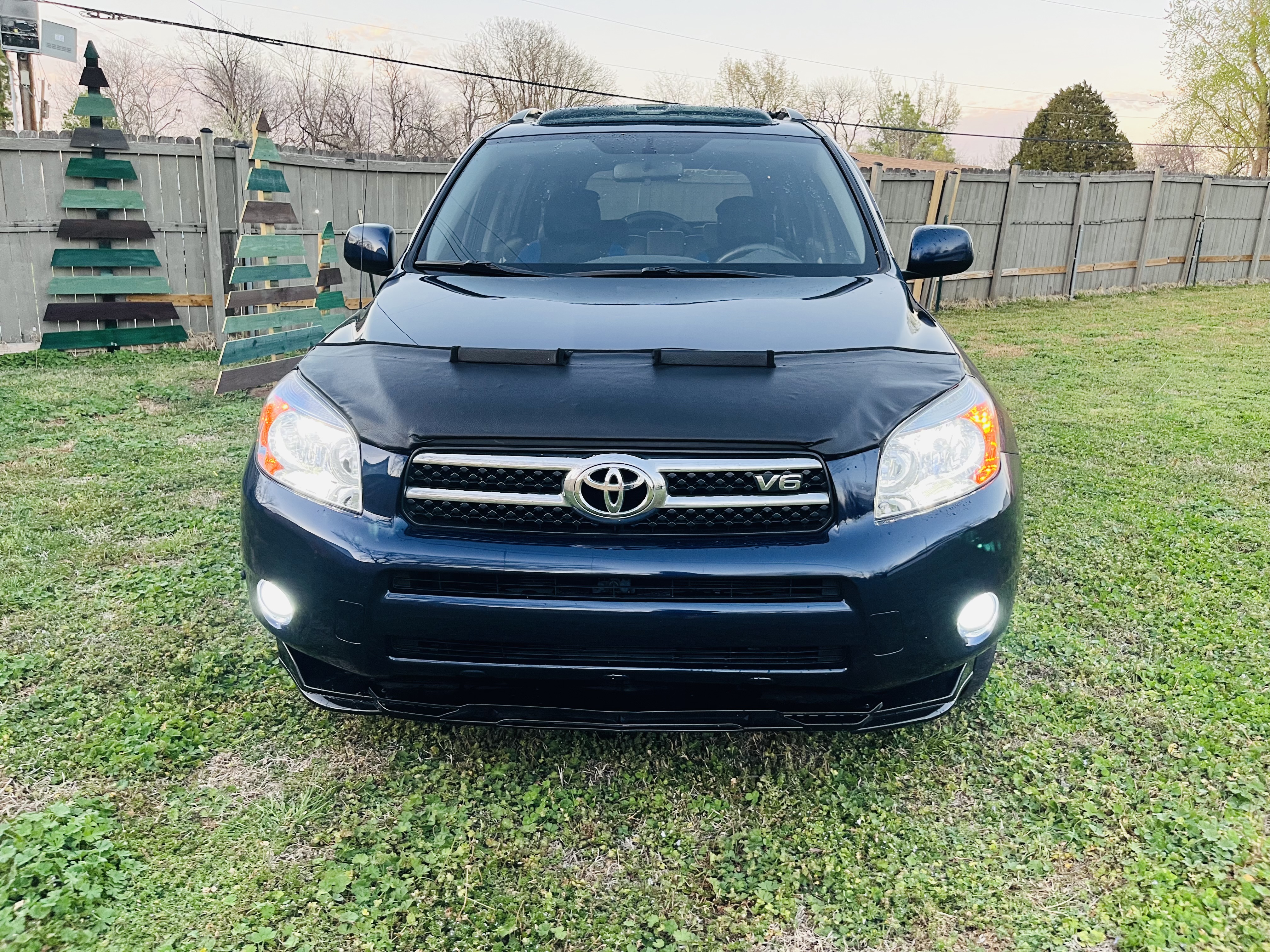 Used 2007 Toyota RAV4 Limited w/ Tow Prep Pkg FWD image 9