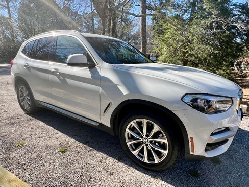 Used 2019 BMW X3 xDrive30i w/ Driving Assistance Package image 2
