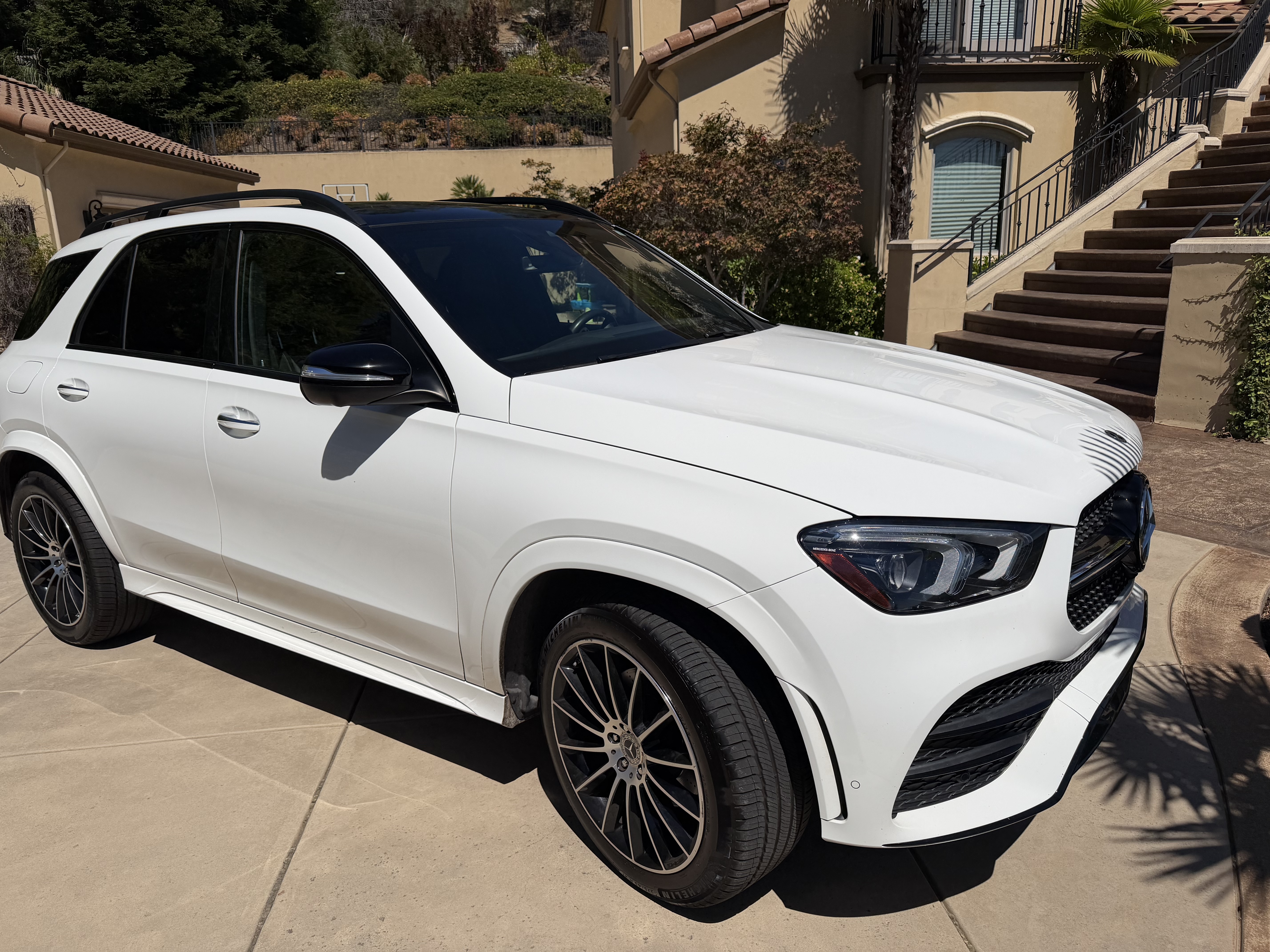 Used 2020 Mercedes-Benz GLE 350 4MATIC image 4