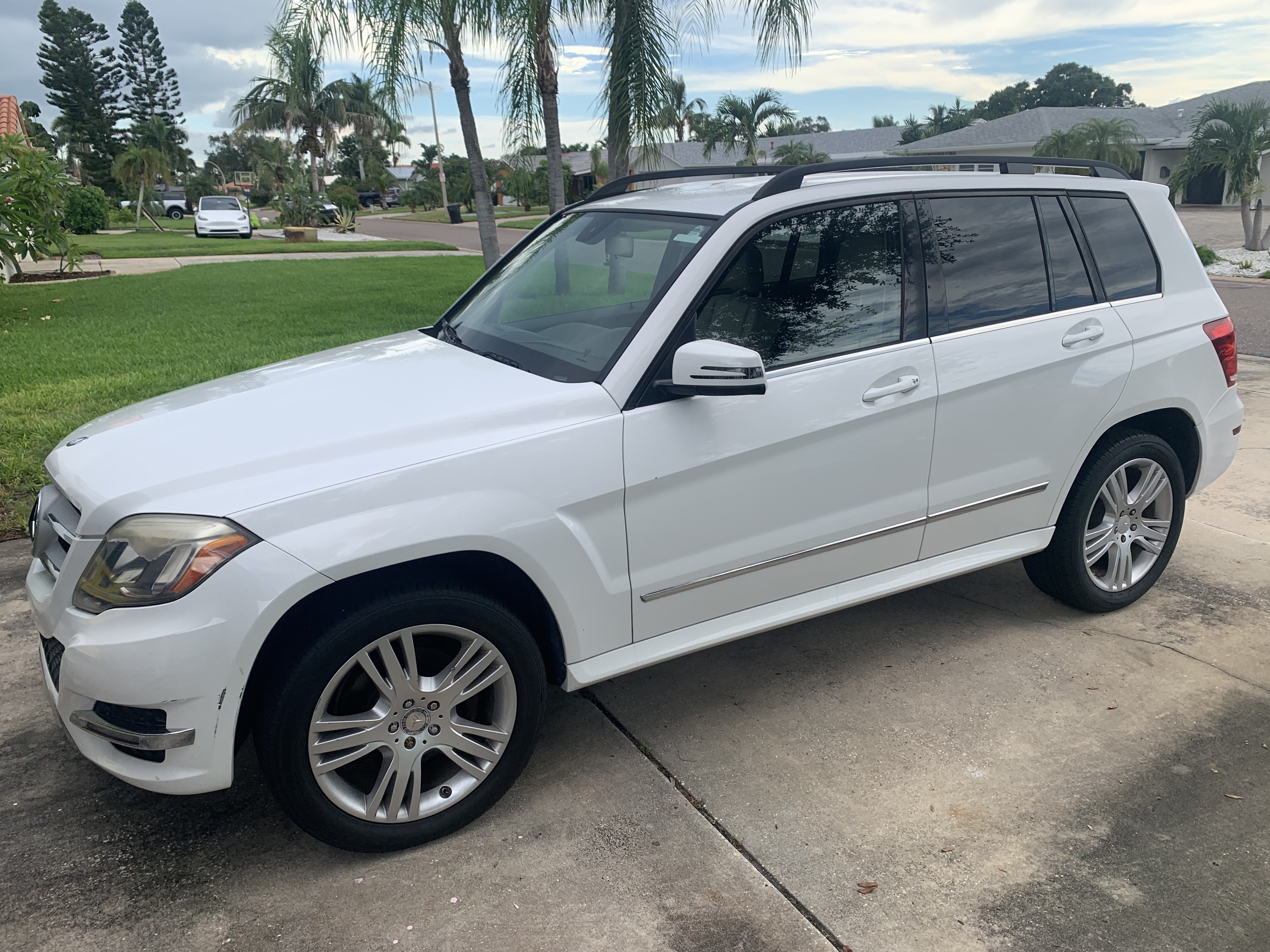 Used 2015 Mercedes-Benz GLK 350 2WD image 1