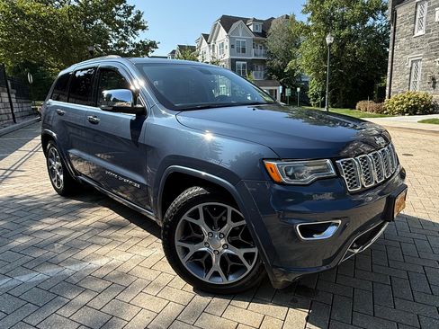 Used 2020 Jeep Grand Cherokee Limited AWD/4WD image 1