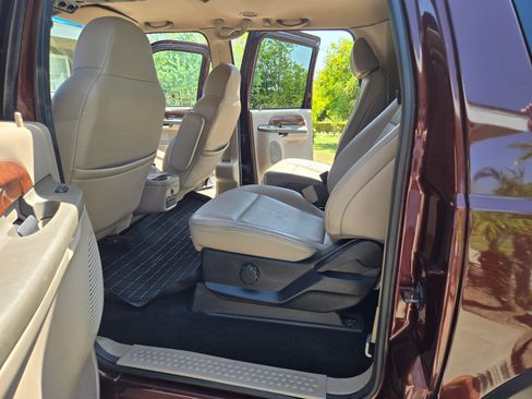 Used 2000 Ford Excursion Limited image 6