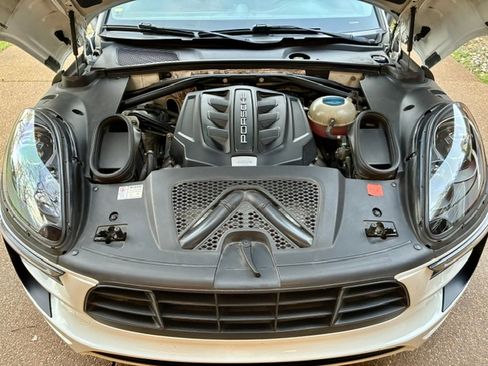 Used 2017 Porsche Macan GTS image 26