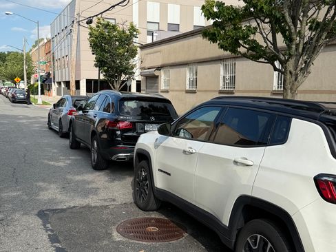 Used 2021 Jeep Compass Trailhawk image 6