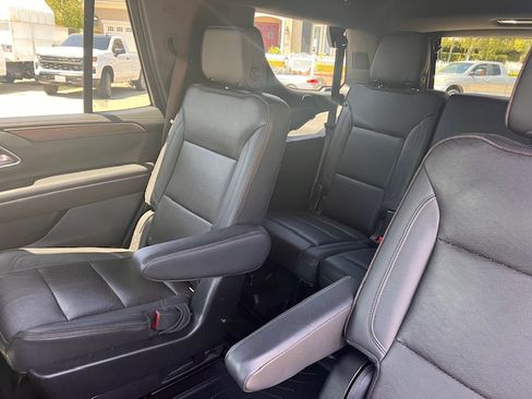 Used 2021 Chevrolet Tahoe High Country image 13