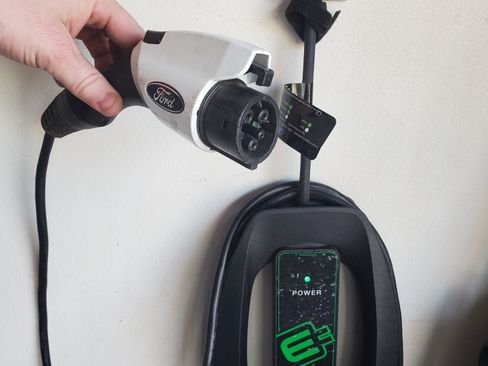 Used 2015 Ford Focus Electric Hatchback FWD image 6