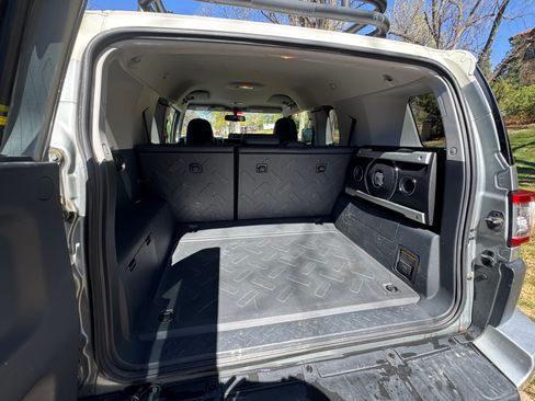 Used 2012 Toyota FJ Cruiser 4WD w/ Upgrade Pkg image 18