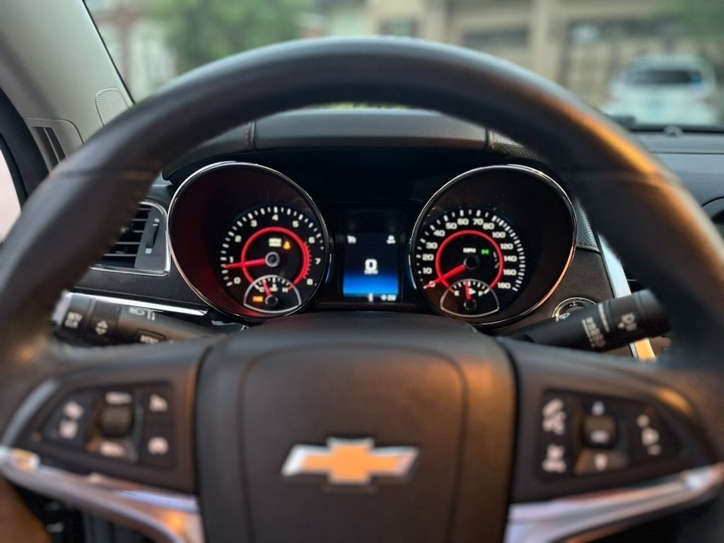 Used 2017 Chevrolet SS RWD image 13
