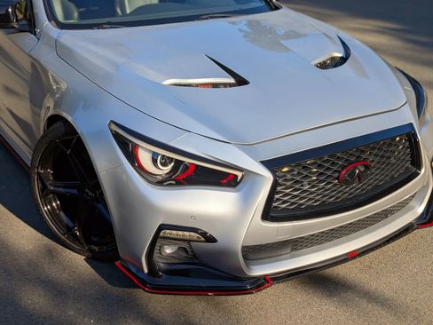 Used 2018 INFINITI Q50 Red Sport 400 w/ Sensory Package (Sport) image 17