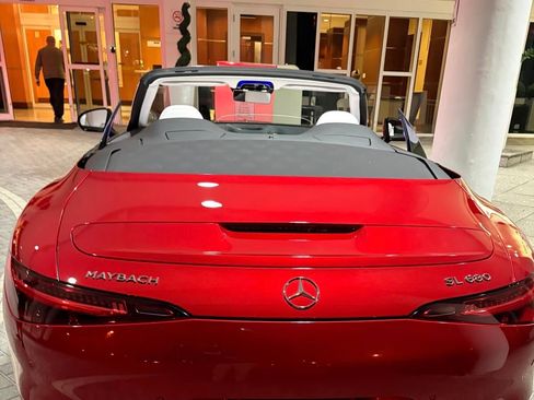 Used 2026 Mercedes-Benz Maybach SL 680 image 5