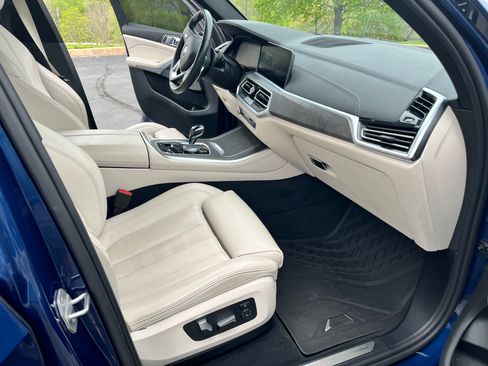 Used 2020 BMW X5 xDrive40i w/ Premium Package image 14