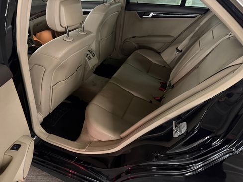 Used 2014 Mercedes-Benz C 250 Sedan image 10