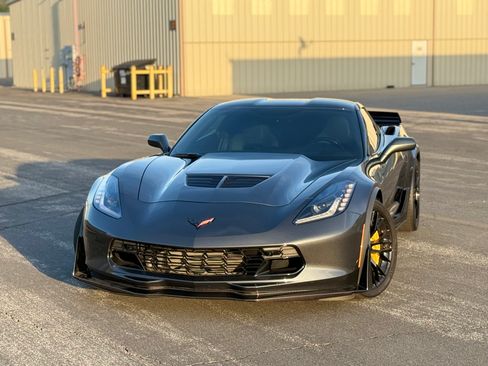 Used 2017 Chevrolet Corvette Z06 w/ Z07 Performance Package image 18