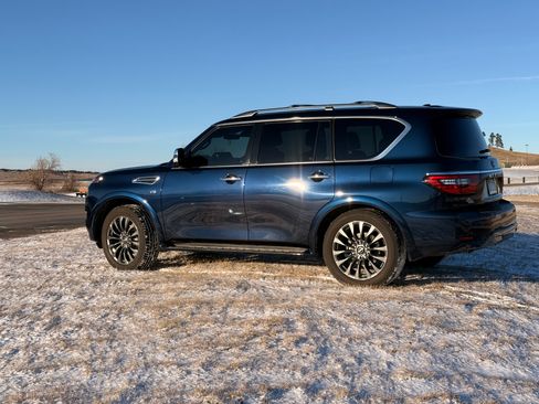 Used 2021 Nissan Armada Platinum w/ Captain's Chairs Package image 14