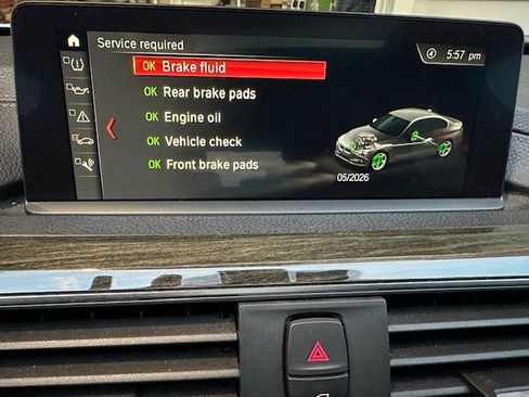 Used 2018 BMW 330e image 17