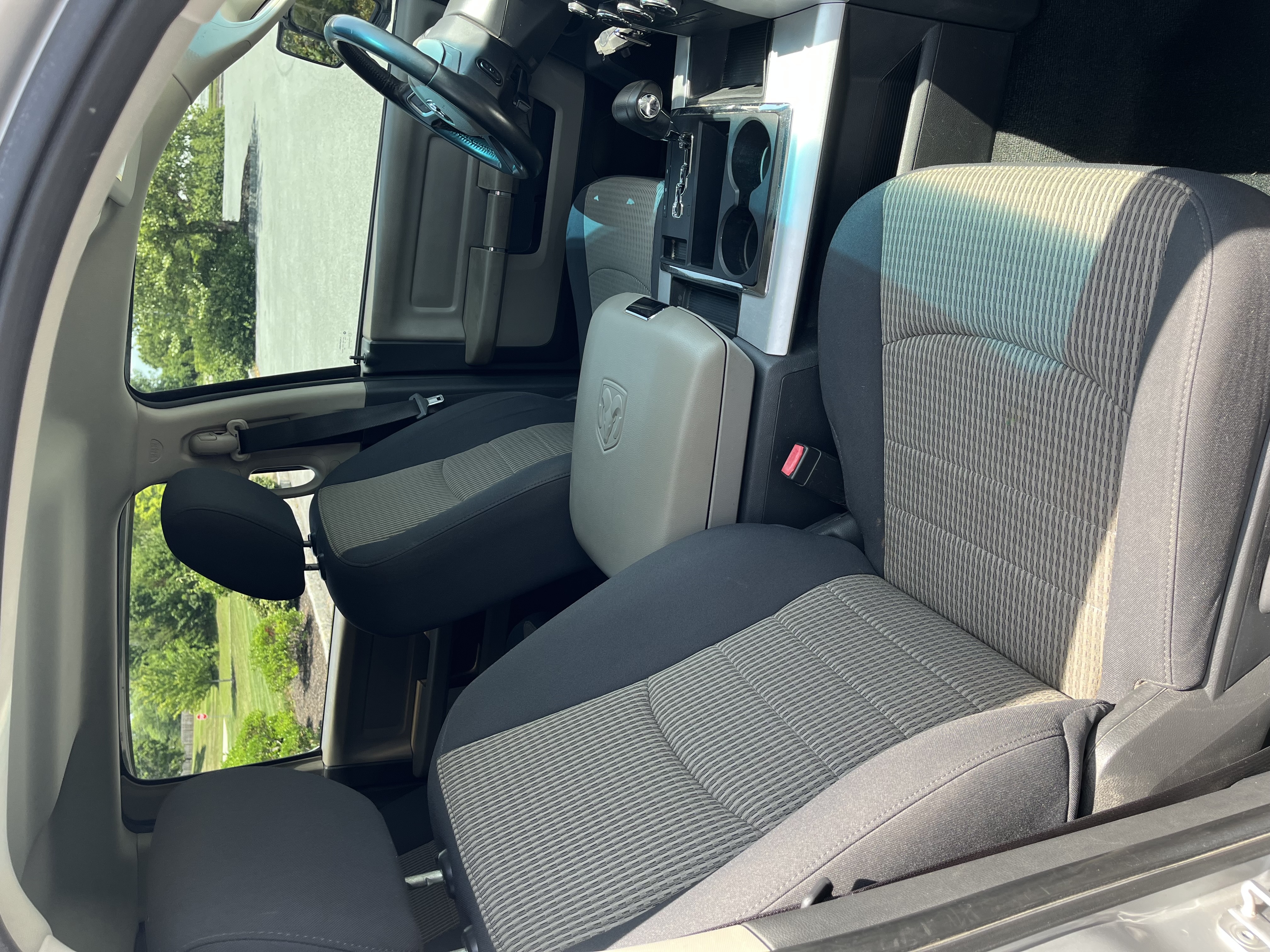 Used 2011 RAM 1500 Outdoorsman AWD/4WD image 27
