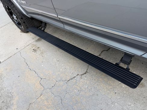 Used 2020 RAM 3500 Limited AWD/4WD image 9