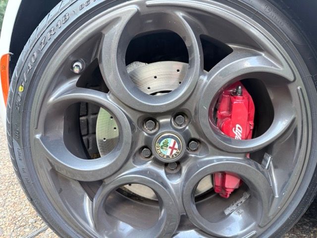 Used 2016 Alfa Romeo 4C Coupe w/ Convenience Group - Coupe RWD image 19