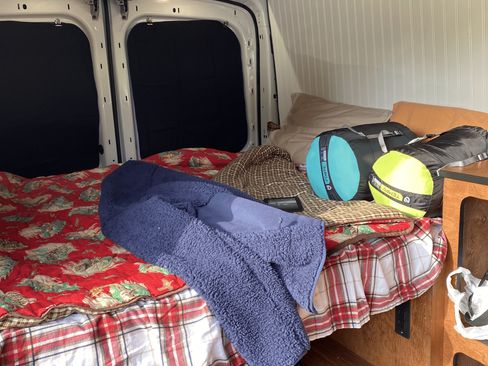 Used 2018 Ford Transit 150 130 Medium Roof image 15