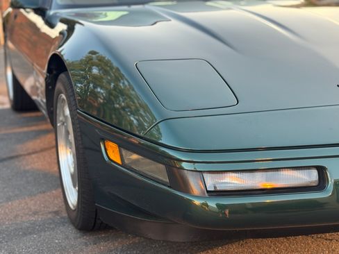 Used 1994 Chevrolet Corvette Convertible image 9