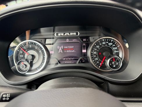 Used 2020 RAM 1500 Big Horn AWD/4WD image 11